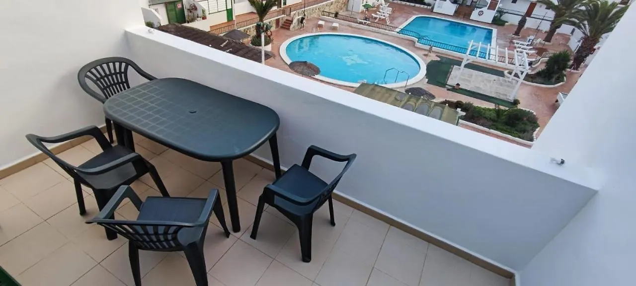 South Tenerife 2 Bedrooms With Sunny Terrace And Amazing Views To Teide And Pool 코스타델실렌시오 아파트