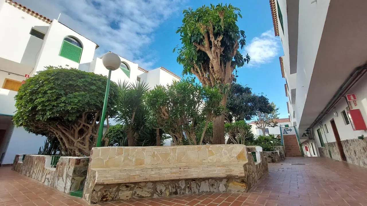 South Tenerife 2 Bedrooms With Sunny Terrace And Amazing Views To Teide And Pool 코스타델실렌시오